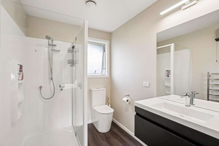 8 Lakefield Close Kingston_15