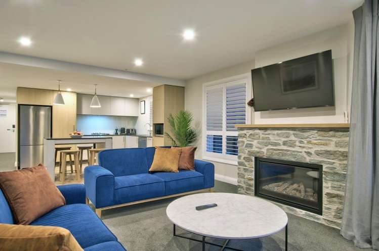 406/327 Frankton Road Queenstown_5