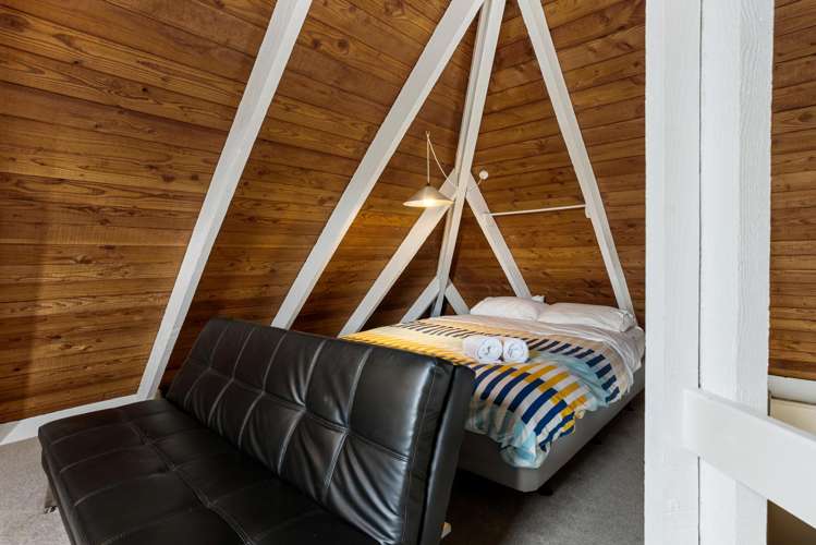 UNIT C/104 The Grove Onemana_11