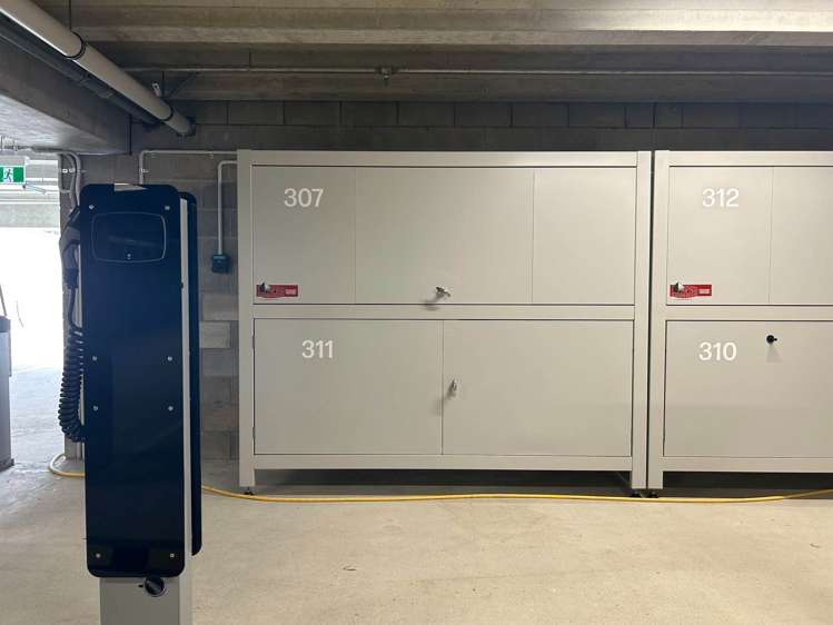 Meadowbank Road Meadowbank_16