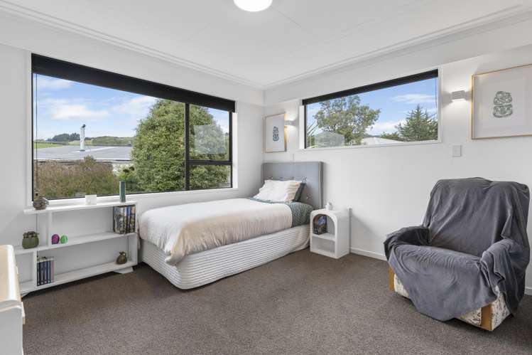 8 Clariton Avenue Green Island_15