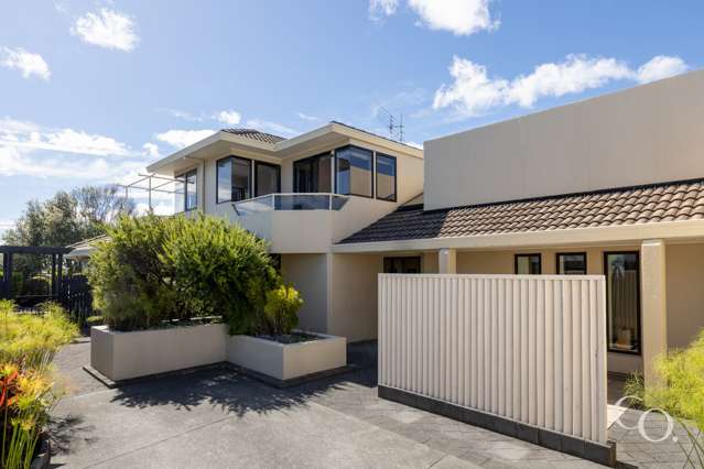 2/51 Cliff Road Tauranga Central_3