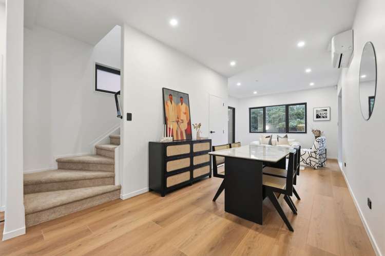 13 Torino Street Pt England_14