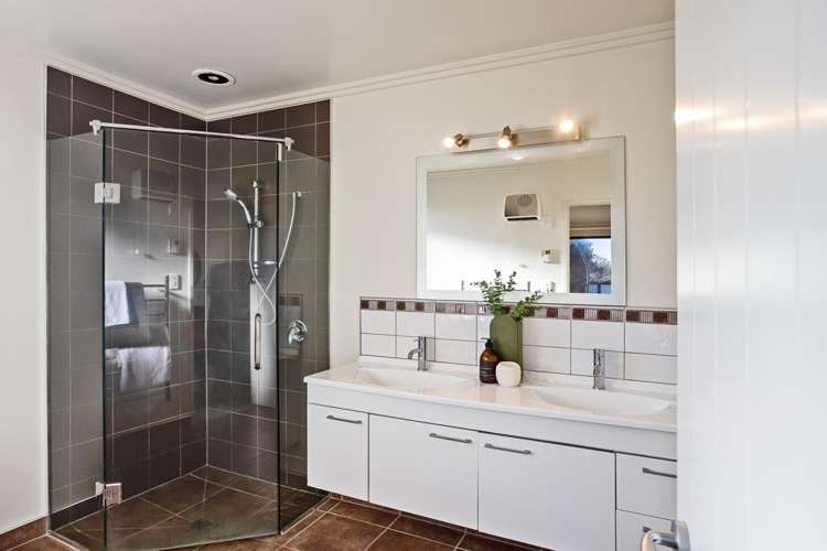 46 Hoffman Court Waikiwi_18