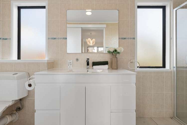 112 Mirrabooka Avenue Botany Downs_10