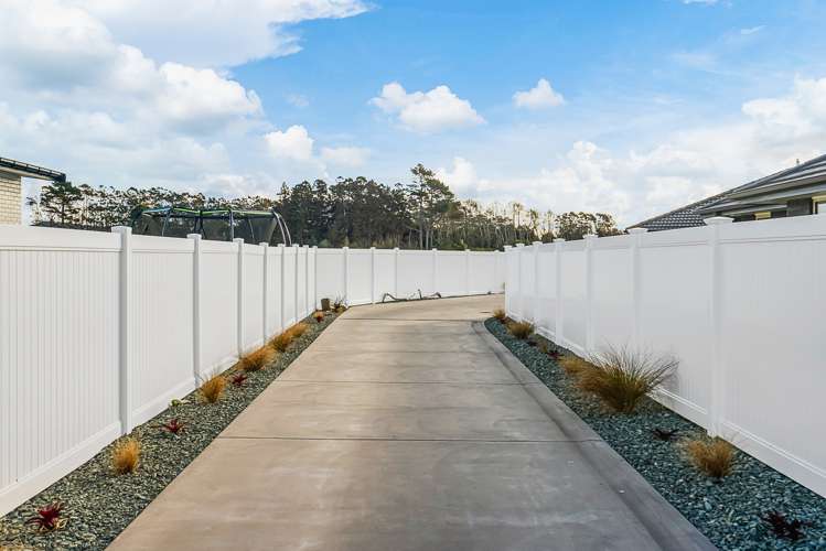 18 Maturiki Drive One Tree Point_16