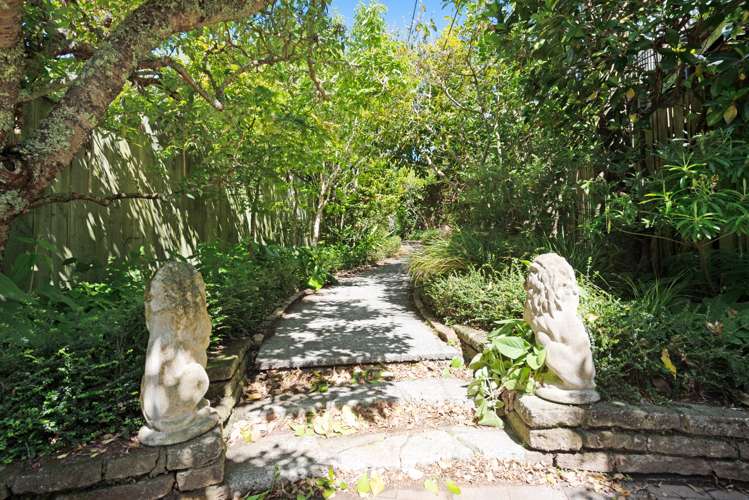 9 Joll Street Karori_31