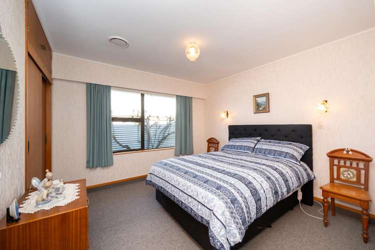 3 Omega Place Parkvale_12