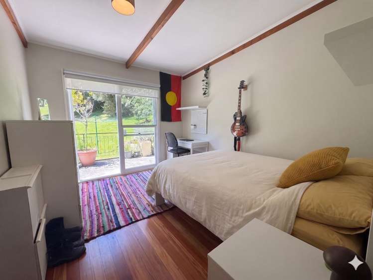 274 Scenic Drive 11422_5