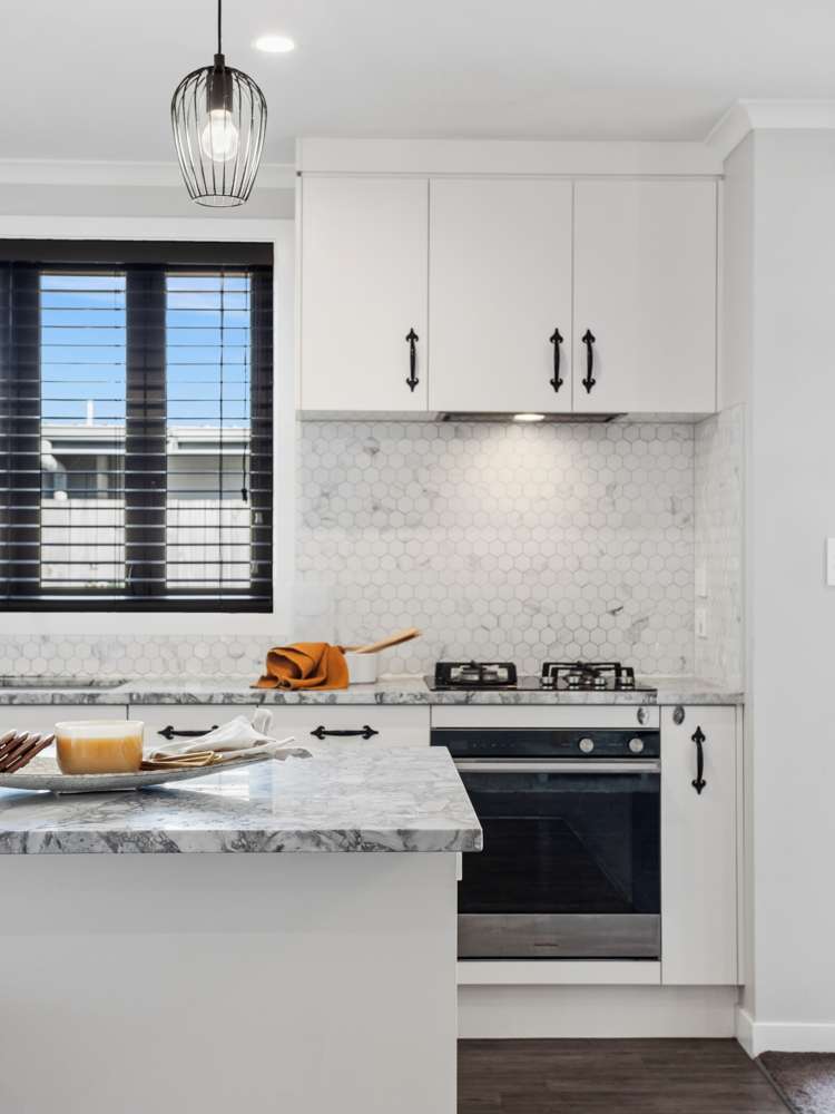 82 Puhirake Crescent Pyes Pa_9