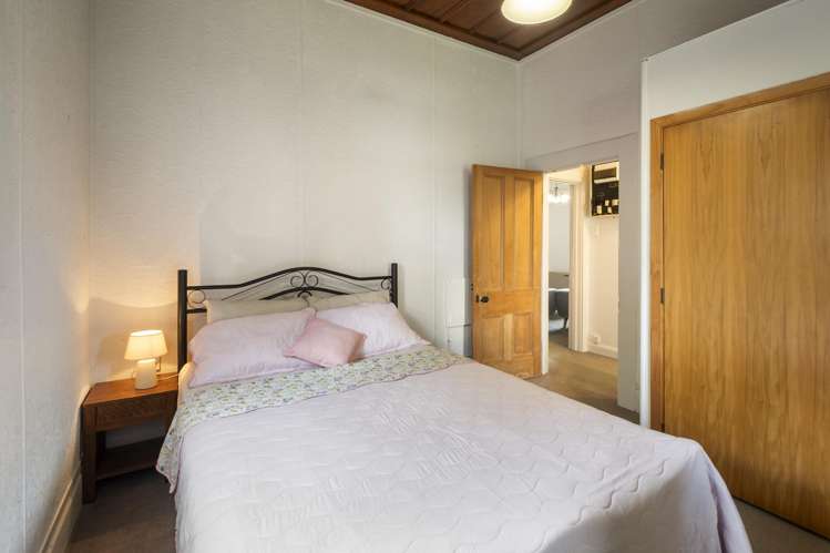 127 Linton Street West End_7