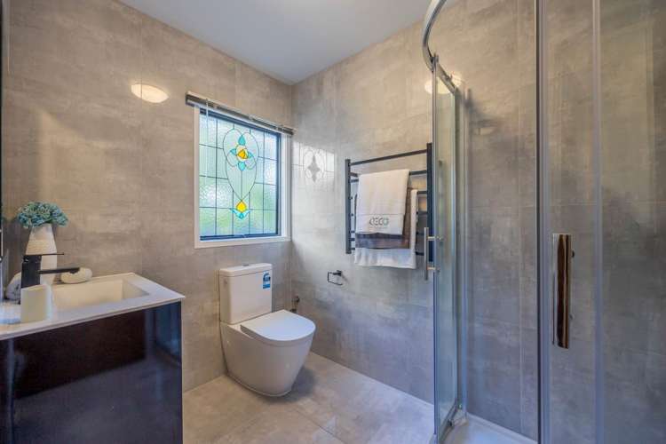 71 Santiago Crescent Unsworth Heights_11