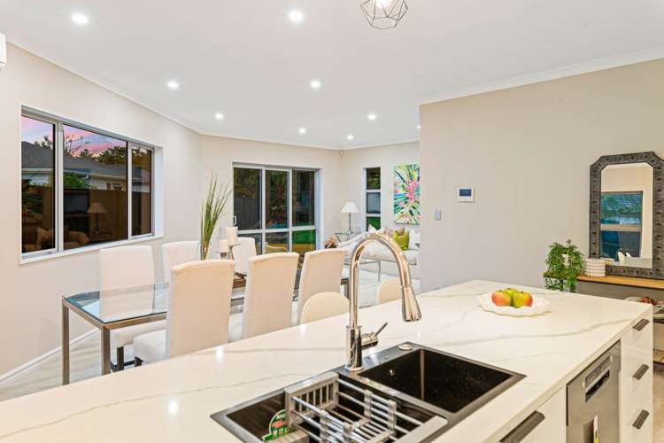 21F Stamford Crescent Flat Bush_8