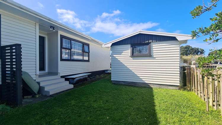 3 Hickey Place Opunake_17