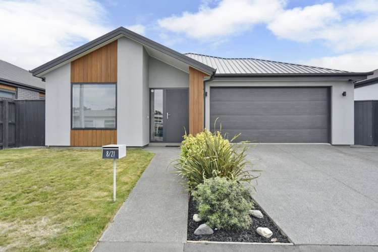 8/21 Blakes Road Belfast_25