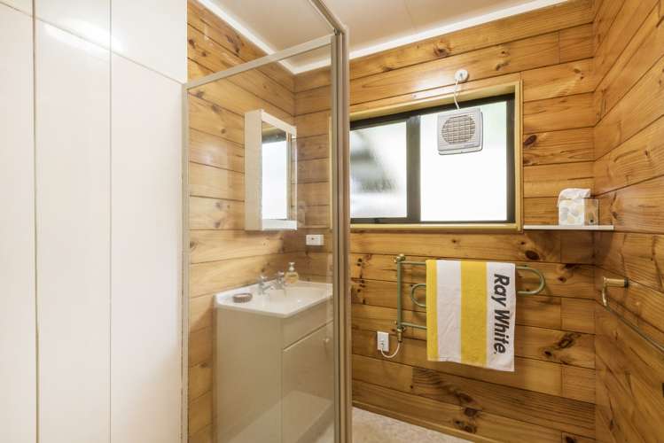 19 Doris Gordon Crescent Crofton Downs_9