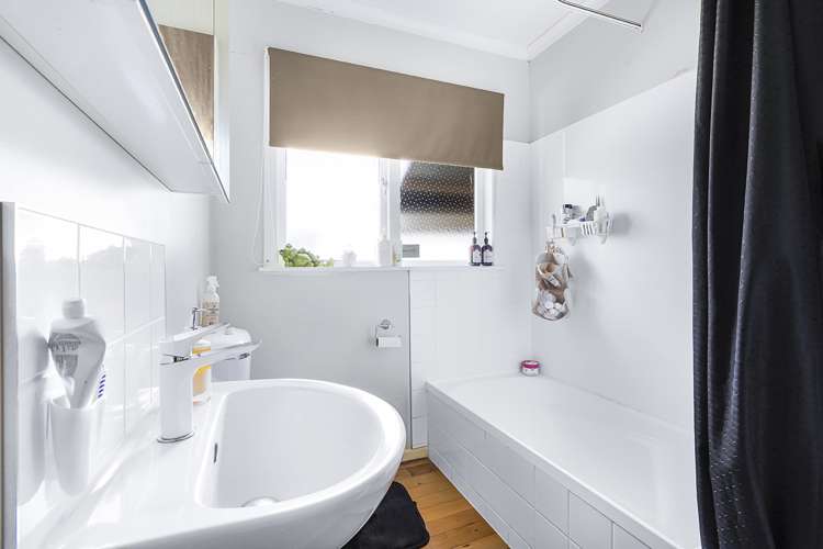 17b Tomin Road Glenview_8