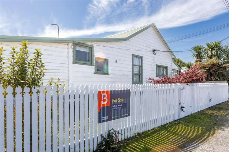 66a and b Peel Street Westport_13