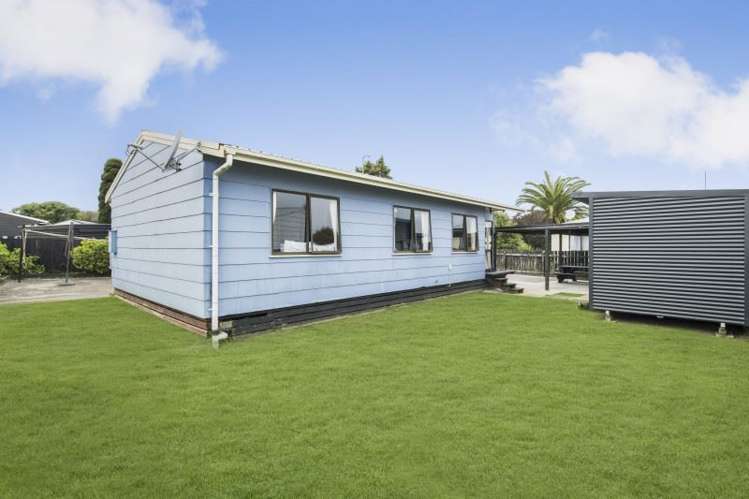 2/10 Hatherley Place Clendon Park_8