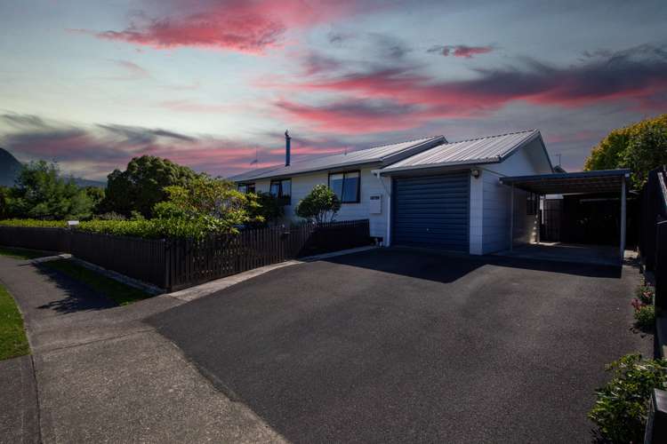 64 Aldinga Avenue Stoke_19