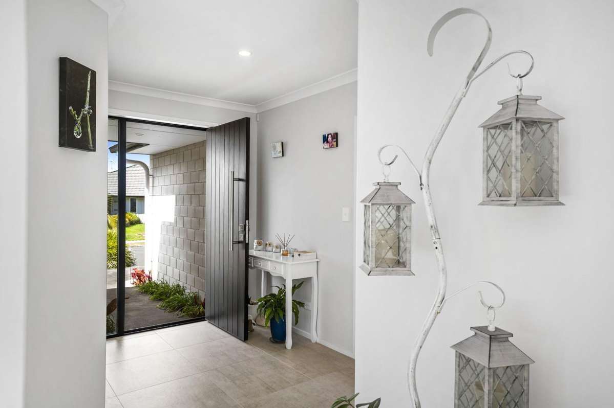 11 Lakeside Terrace_2