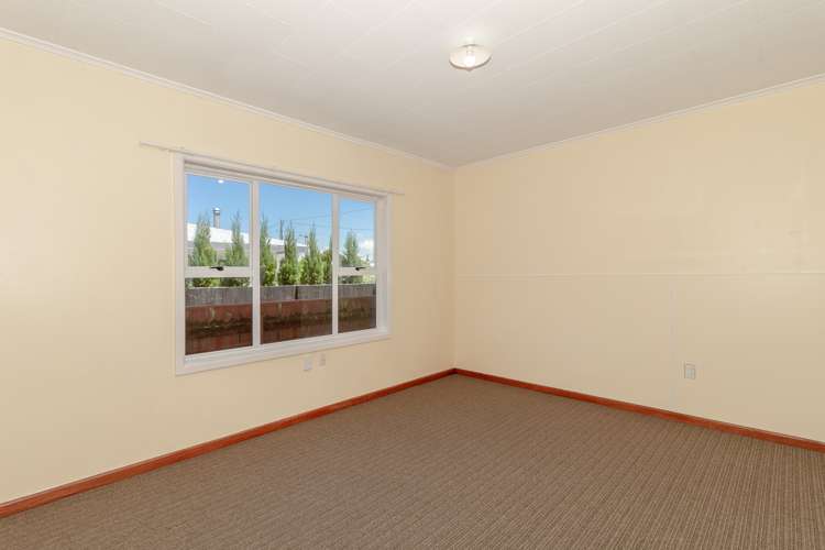 23 Pembroke Street Taradale_11