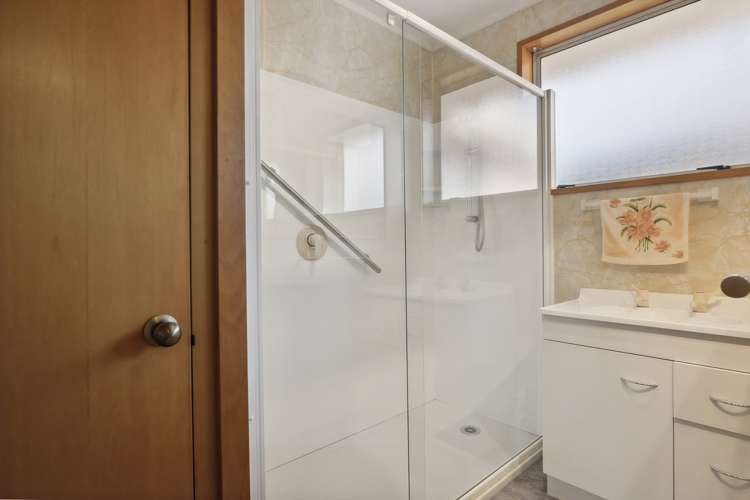 32c Shand Street Green Island_17