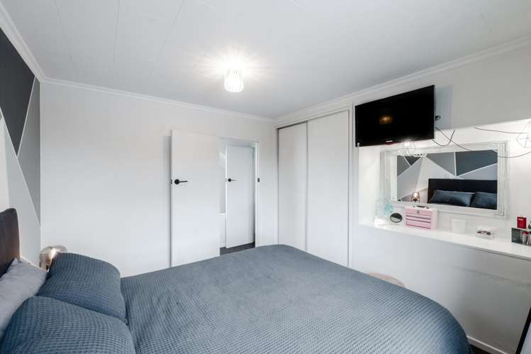 253 Pomona Street Strathern_14