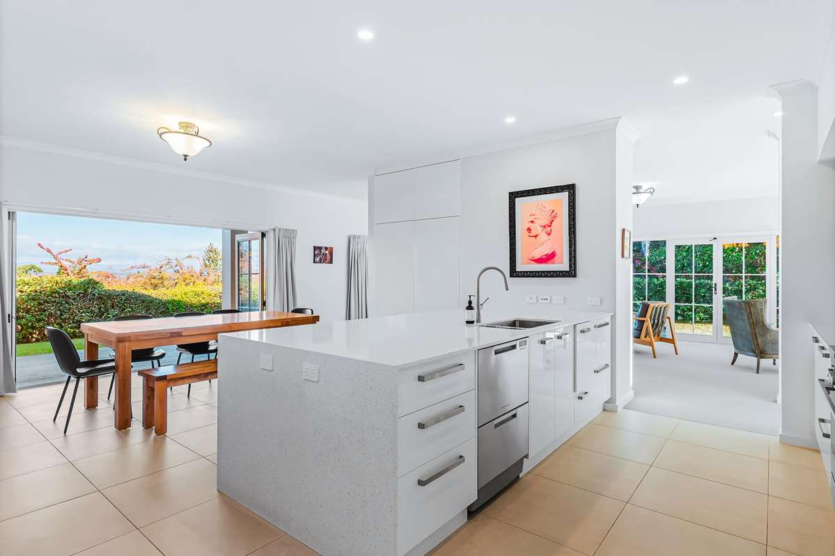 18 Chateau Crescent_3