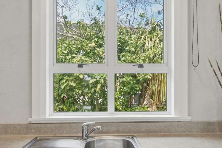72 Broadway Waitara_7