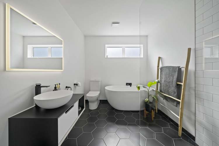 119 Melksham Drive Churton Park_8