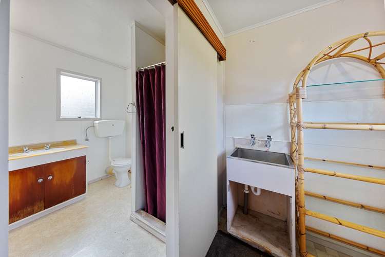 983 Highway Pukekawa_15