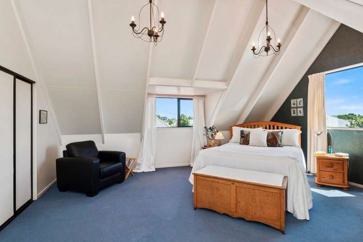 5 Sheraton Place Redwood_12