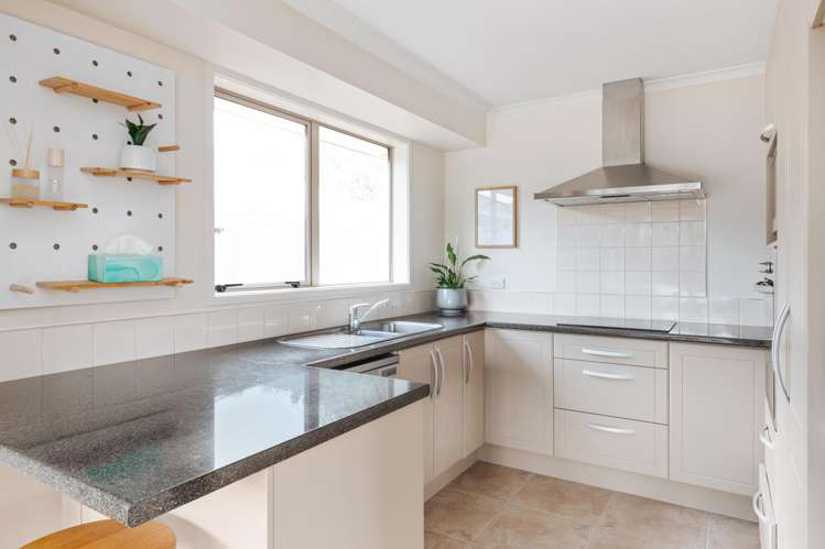 25 Waterford Park Drive Papamoa_16