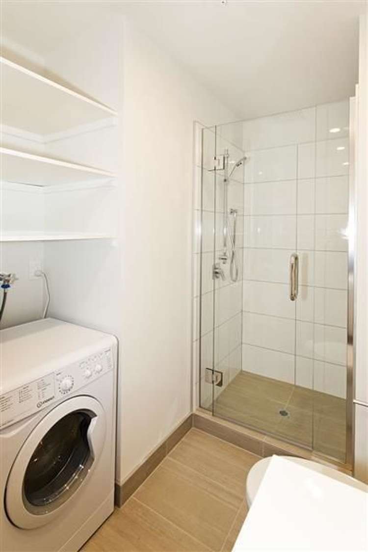 104/18 Saint Martins Lane Grafton_8