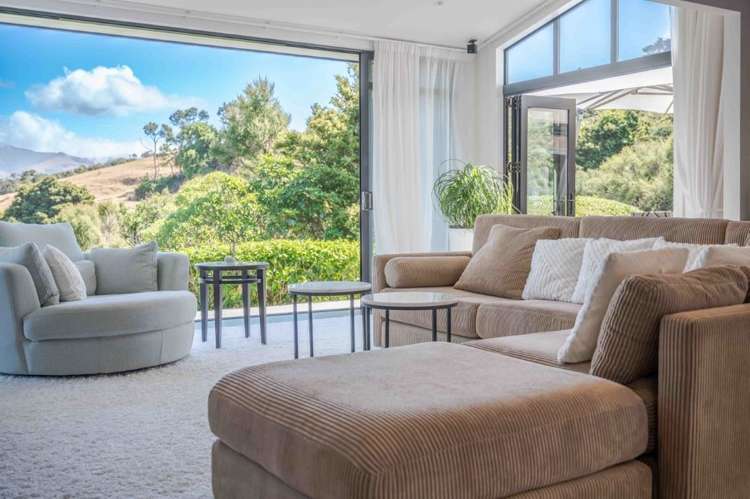 6890 Christchurch Akaroa Road Takamatua_13