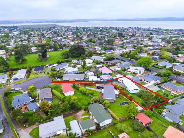 29 Clinton Avenue Te Atatu Peninsula_1