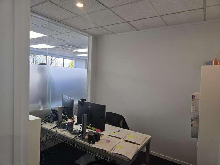 Suite 1 and 1A/14-18 Seddon Street Pukekohe_5