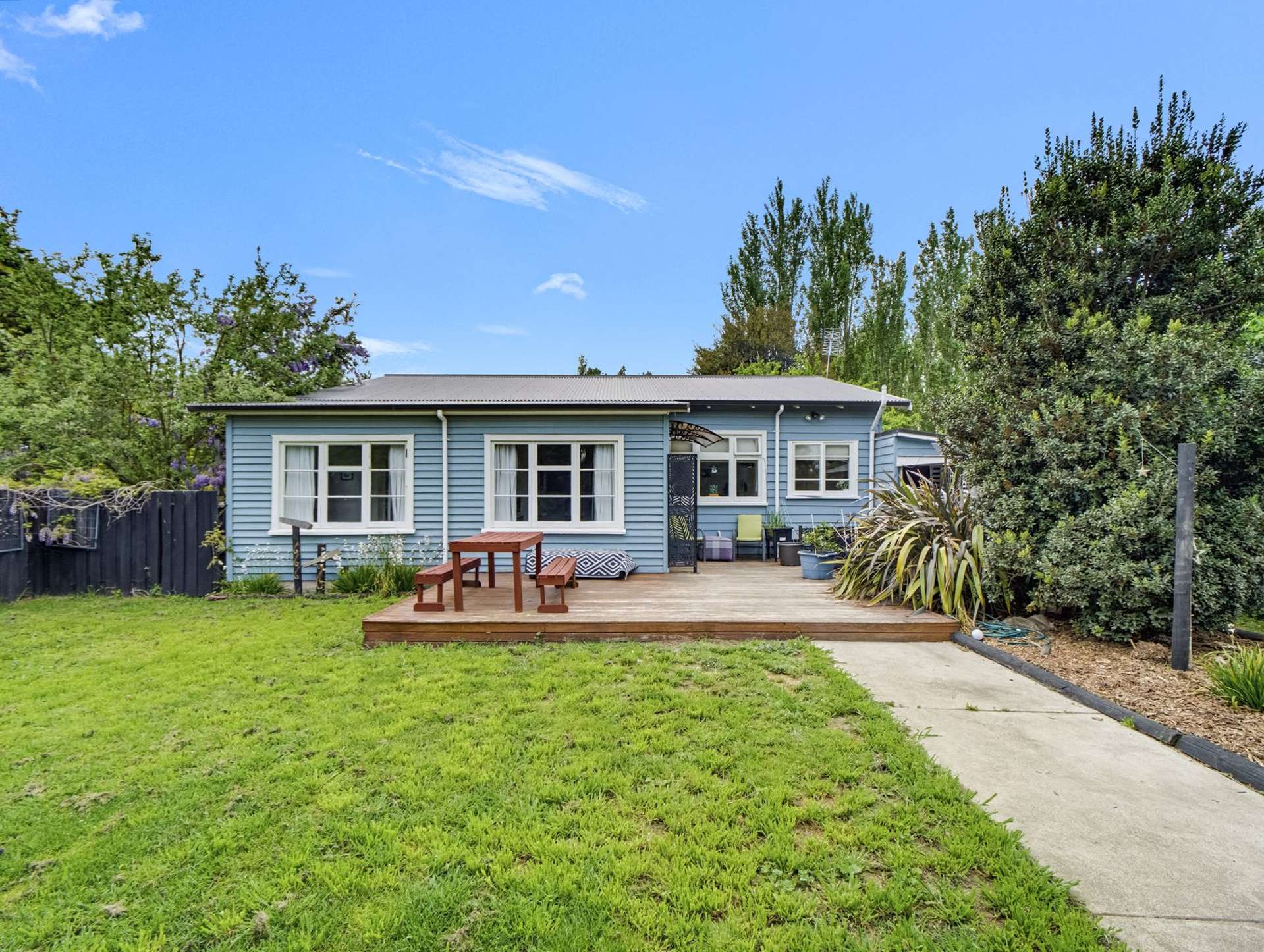 28 Ashworths Road . Amberley_0