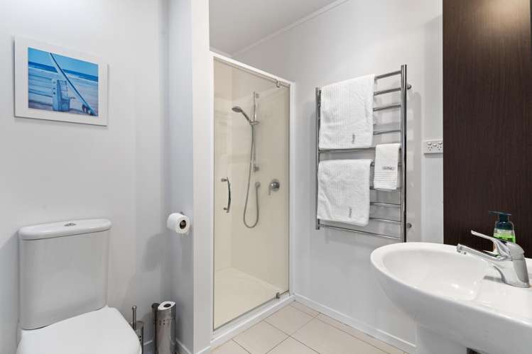 20 Mayall Avenue Beach Haven_19