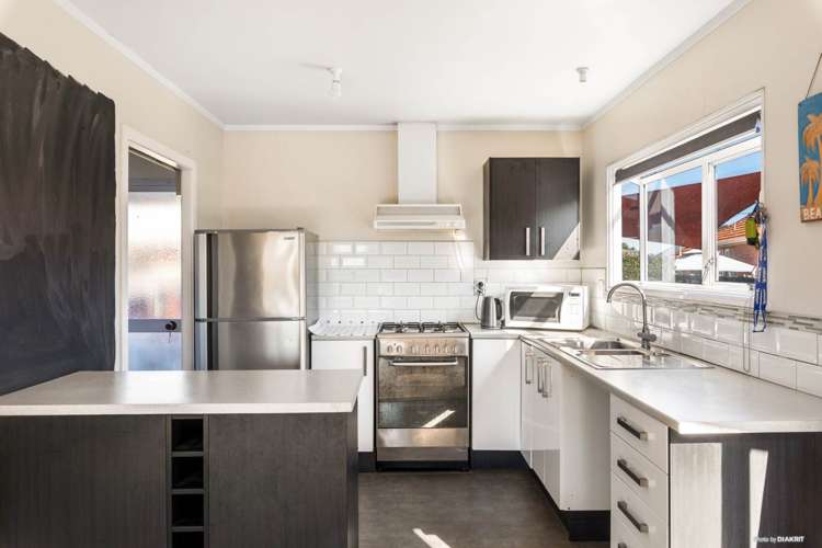 202 Point Chevalier Road Point Chevalier_5