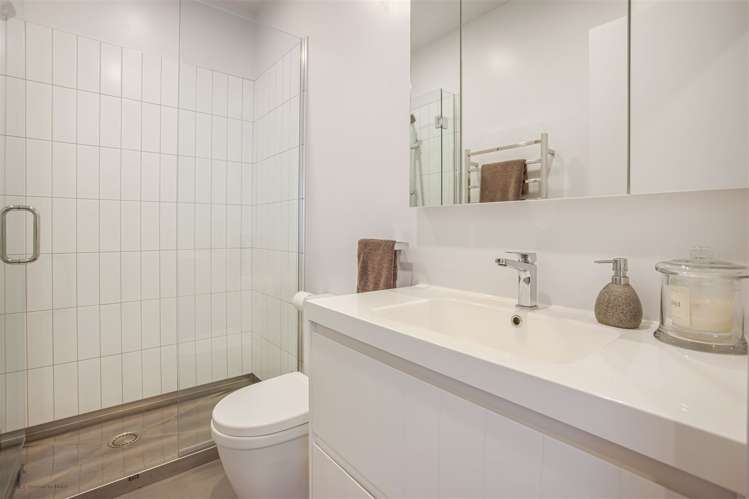 211/81 Mapou Road Hobsonville_16