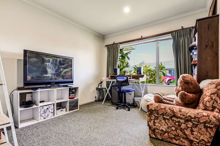 1b Saxbys Road Glenview_6