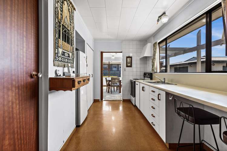 172 Flaxmere Avenue Flaxmere_12