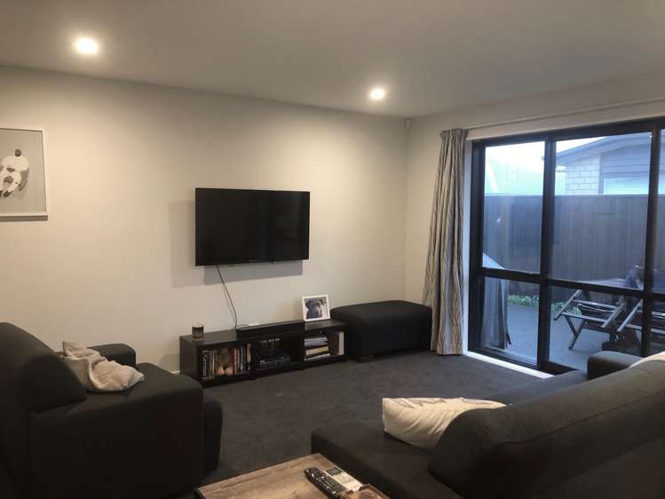 82 Sunline Avenue Lincoln_7