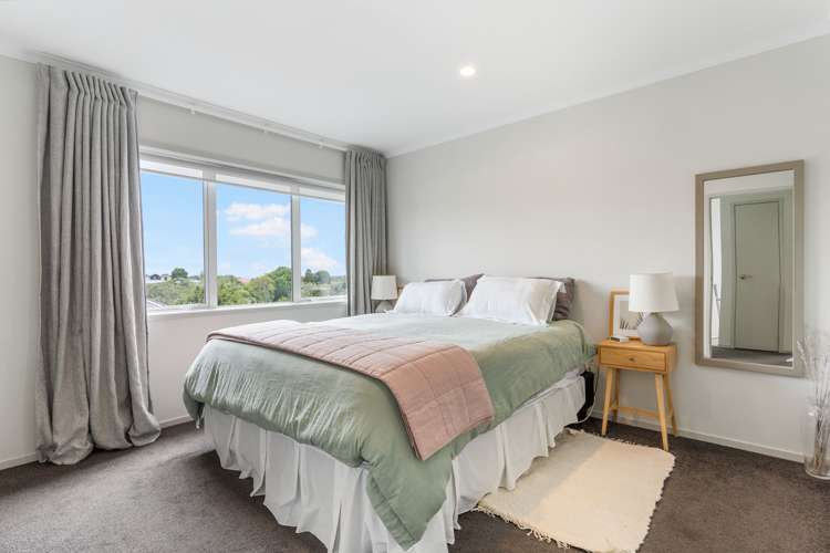 35 Whakawhiti Loop Avondale_12