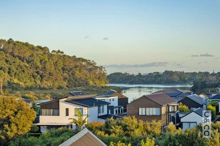 8 Tauwaka Crescent Riverhead_41