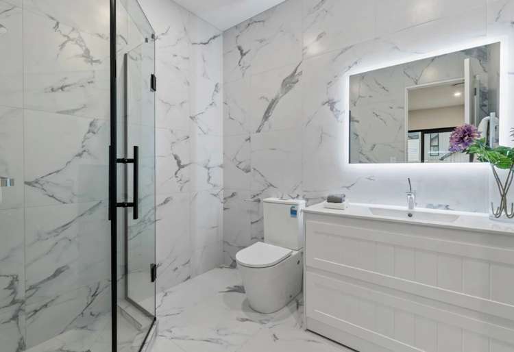 12 Woodacre Street Flat Bush_17