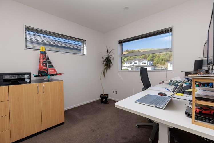 8 Didsbury Grove Churton Park_15