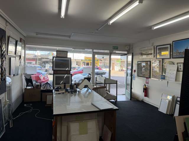 Shop 6/27 Mokoia Road Birkenhead_4